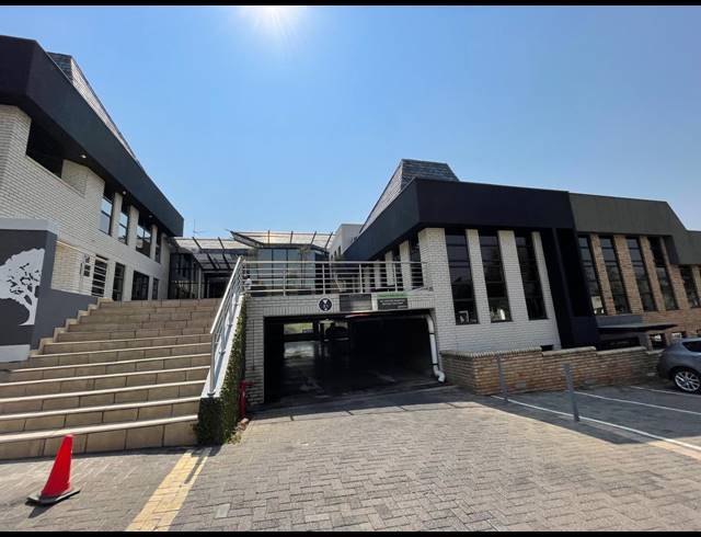 400M² OFFICE TO LET IN HURLINGHAM